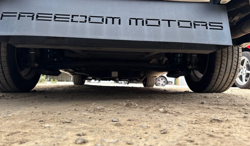 
								2019 Toyota Sienna LE full									